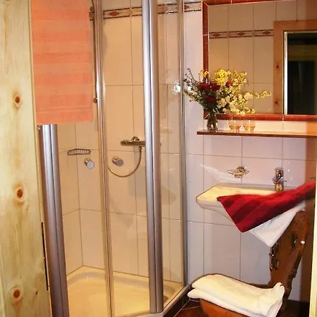 Farm stay Kinder-bauernhof Ederbauer *