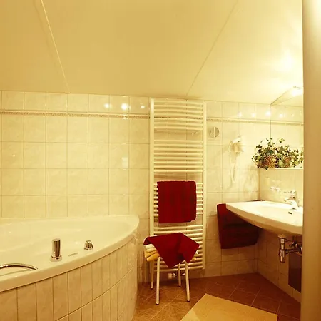 Kinder-bauernhof Ederbauer Farm stay Flachau