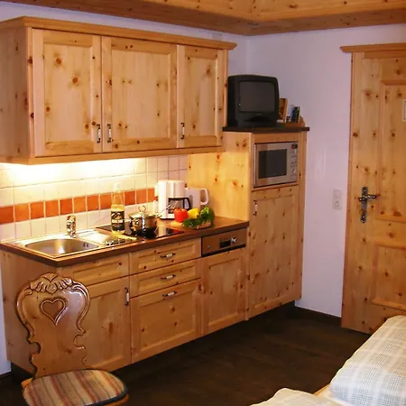Farm stay Kinder-bauernhof Ederbauer Flachau